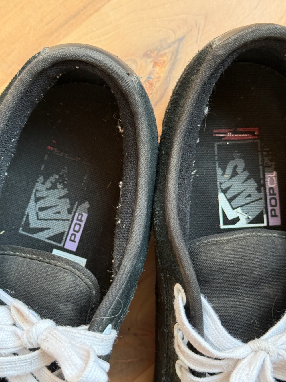 Vans - Picture 3 of 5